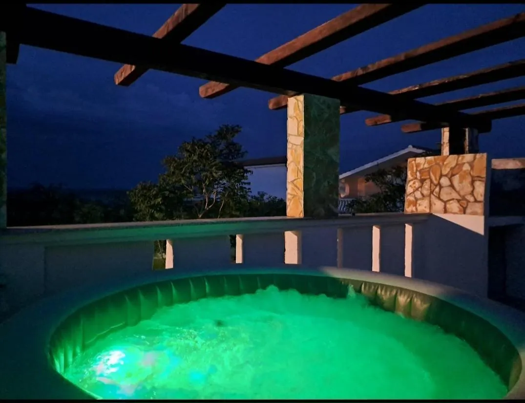 Apartment Borat Apartmani. Vir Croatia